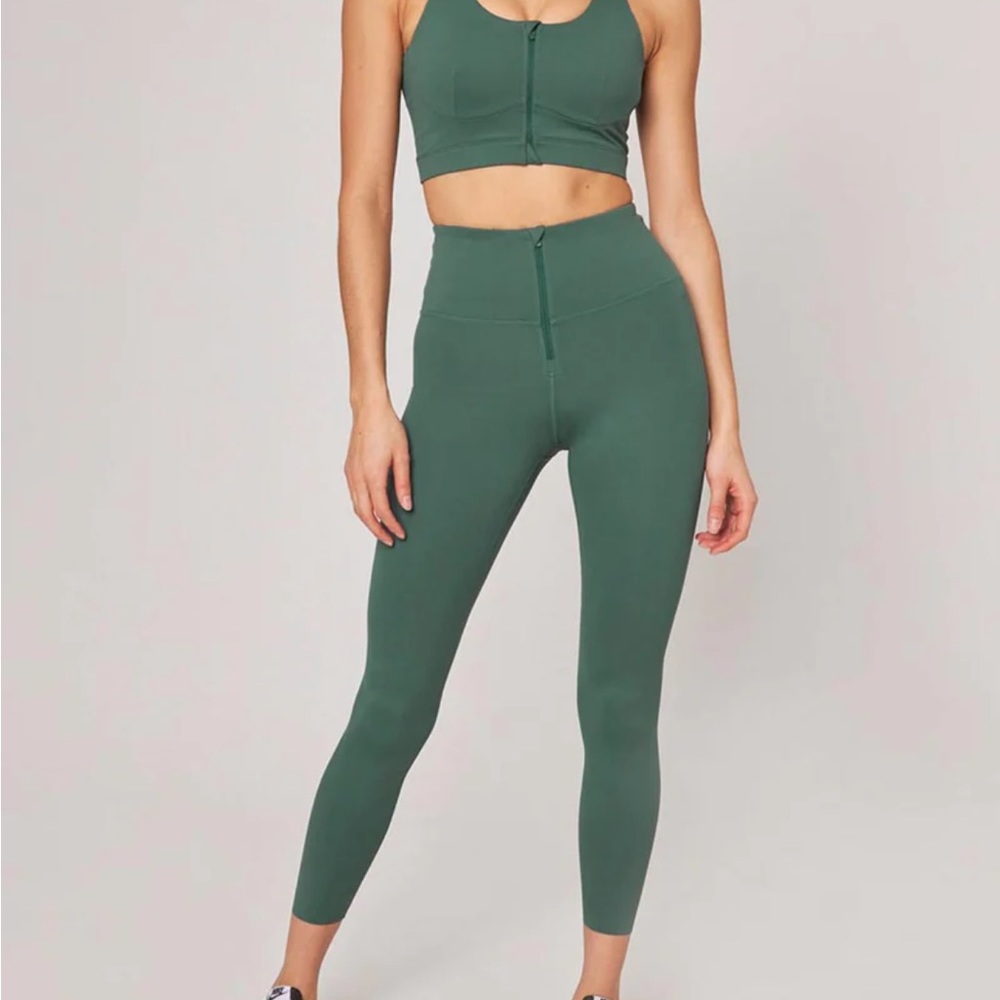 MPG green work out set / sports bra & leggings / XS size